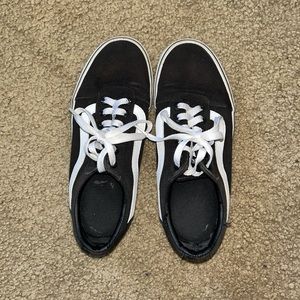 Black vans. Tie low tops. Women’s size 7
